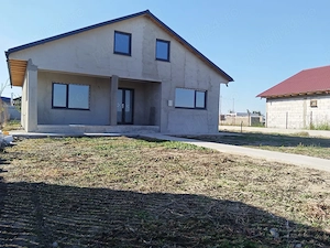 Casa noua de vanzare