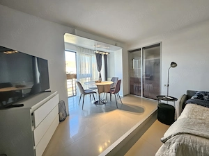 Oferta inchiriere studio de lux zona centrala,  47 mp, parcare, 350 EURO - imagine 3