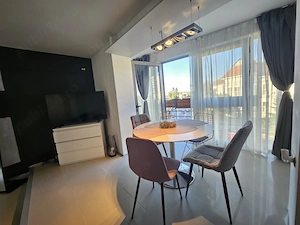 Oferta inchiriere studio de lux zona centrala,  47 mp, parcare, 350 EURO - imagine 5