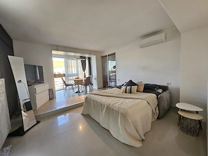 Oferta inchiriere studio de lux zona centrala,  47 mp, parcare, 350 EURO - imagine 9