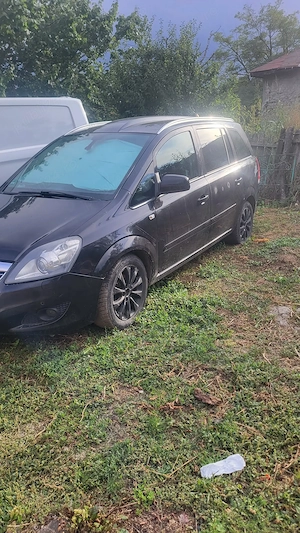 Dezmembrez opel zafira b 1.8 benzina an 2010 - imagine 4