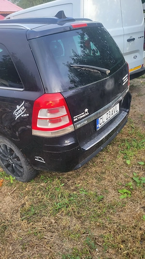 Dezmembrez opel zafira b 1.8 benzina an 2010