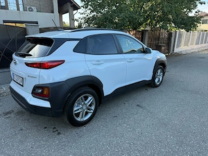 Hyundai Kona 1.0 benzina euro6, proprietar de noua, 74.000 Km carte service in reprezentanta - imagine 6