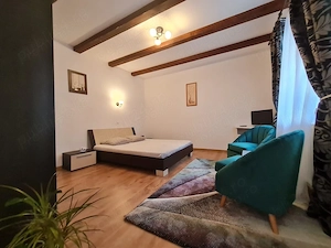 Garsoniera cu gradina in Centru - imagine 2