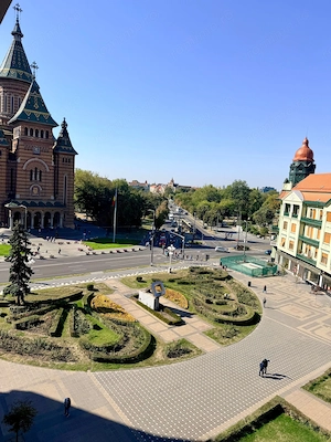 APARTAMENT 4 CAMERE-  ZONA ULTRACENTRALA- PIATA VICTORIEI