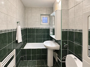 Inchiriere ultracentral Pitesti  apartament 3 camere toate dotarile - imagine 7