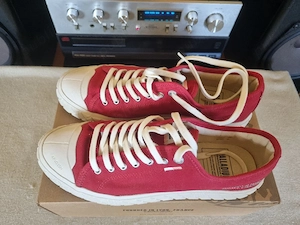 Sneakersi (Tenisi) Palladium. Marimea 43. Putin utilizati. 