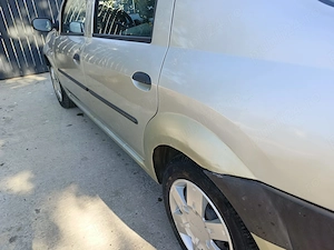 Dacia Logan, aer condiționat cu doar 80K Km - imagine 6
