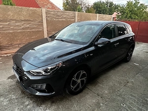 Hyundai i30 1.5 T-GDi 160 CP M-Hybrid 48V 7DCT Highway   93.000 km - imagine 4