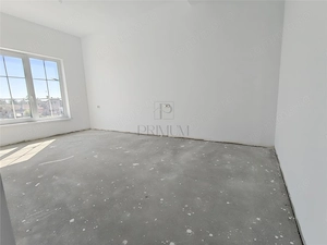 Duplex 5 camere - despartit prin garaj - teren generos - imagine 11