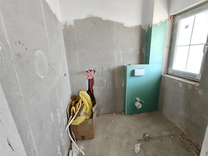 Duplex 5 camere - despartit prin garaj - teren generos - imagine 6