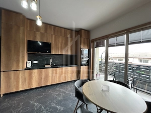 LUXURY AND PREMIUM - Apartament 3 camere cu loc de parcare și terasă