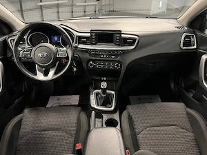 Kia Ceed Sportswagon (break), an fabricație 2019, motor 1.0 T-GDi benzină   120 CP, cutie manuală 6  - imagine 3