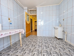 Apartament cu 2 camere, decomandat, 53,39 mp   Piața Centrală, bloc din 1988 - imagine 7