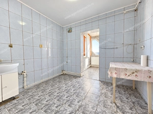 Apartament cu 2 camere, decomandat, 53,39 mp   Piața Centrală, bloc din 1988 - imagine 6