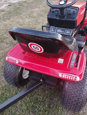 Tractoras taiat iarba dotat cu lama de zapada si remorca 500 Kg stare impecabila  - imagine 5