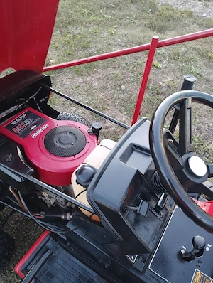 Tractoras taiat iarba dotat cu lama de zapada si remorca 500 Kg stare impecabila  - imagine 10