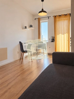 Apartament 2 camere | balcon | parcare | City Residence - imagine 4