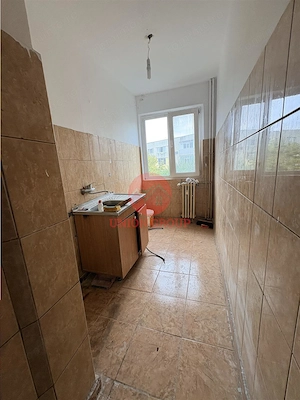 Apartament 2 Camere Semidecomandat Zona Inel 2 - imagine 2