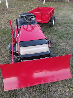 Tractoras taiat iarba dotat cu lama de zapada si remorca 500 Kg stare impecabila  - imagine 7