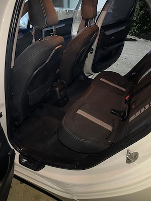 BMW seria 2 din 2015 - imagine 10