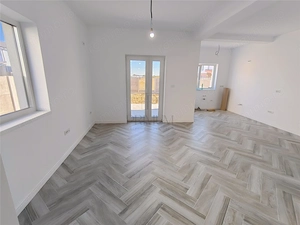 DUPLEX SEPARAT PRIN CAMERA TEHNICA - ACCES FACIL CATRE ORAS - CURENT TRIFAZIC - imagine 3