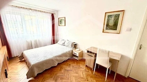 Apartament cu 3 camere, 55 mp, decomandat, Zona UMFST - imagine 2