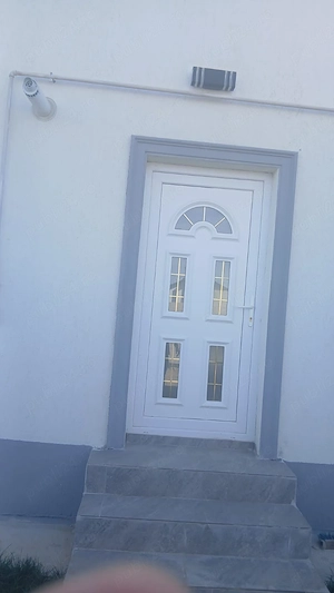 Casă de vânzare (parte duplex)
