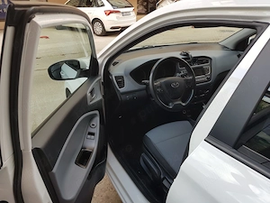 Hyundai i20 Comfort+ 1.2 Benzină 84 CP | Primul proprietar - imagine 5