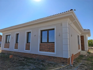 Duplex pe plan - canalizare - personalizare interioara - imagine 2