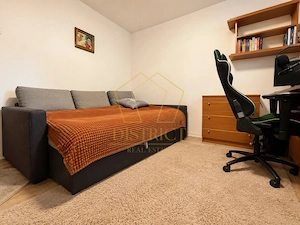 Apartament 3 camere de vanzare, decomandat, zona Lipovei - imagine 2