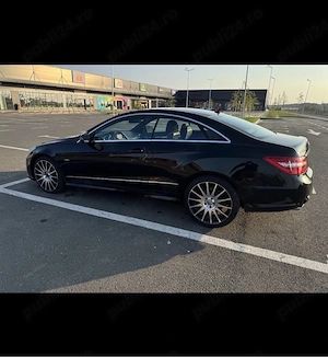 Mercedez Benz E250 - imagine 3