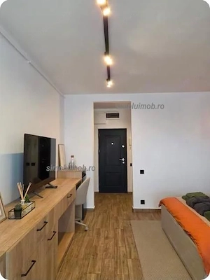 Garsonieră 31 mp, COMPLET RENOVATĂ, finisaje premium, vedere panoramică - imagine 2