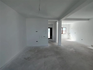 Duplex in locatie excelenta - living spatios - toate utilitatile - imagine 3