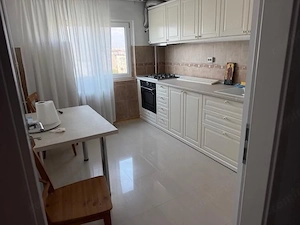 Vanzare Apartament 3 camere, 70 mp, etaj 10/11,  parcare ADP – Sebastian - imagine 2