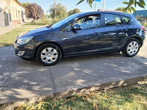 Opel astra j an 2010 benzina 1.4 klimatronic euro 5 adusă recent Germania  - imagine 2