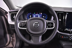 Volvo XC60 2.0 D - imagine 8