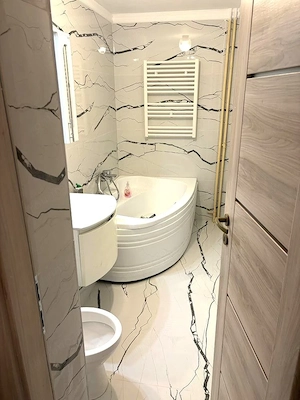 Vânzare Garsonieră Decomandată Lux Renovată Complet, Etaj 2/8, 1 Min Mall Vitan - imagine 2