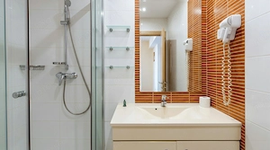 Apartament cu vedere panoramică în hotelul Rin - imagine 3