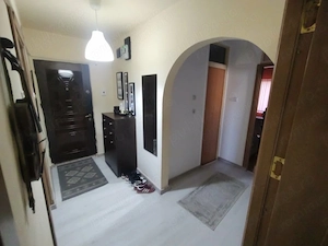 Apartament 3 camere, decomandat, 66 mp, parcare – Prundu - imagine 3