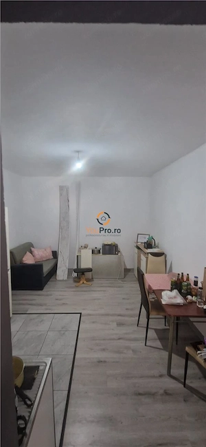 Decomandat 2 Camere   Curte Comuna cu Loc de Parcare   Zona Traian - imagine 8
