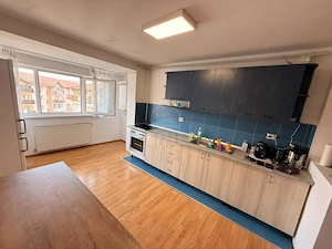Apartament 2 camere decomandat zona Florilor - imagine 2