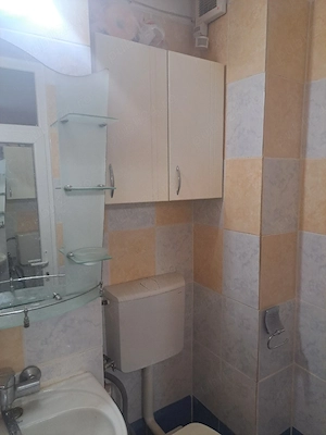 Garsonieră de inchiriat 200 euro luna - imagine 7