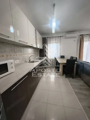 Apartament de inchiriat cu 3 camere Brytim, loc de parcare - imagine 2