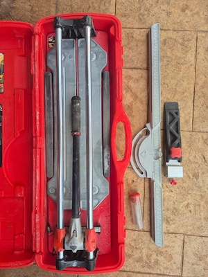 masina de taiat gresie rubi tr600