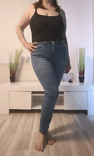 Șatenă matura, 45 ani.Citiți anuntul, înainte de a suna.