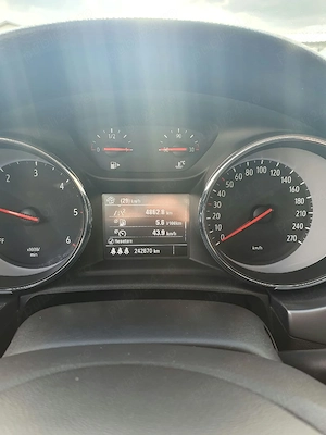 Opel Astra  - imagine 4