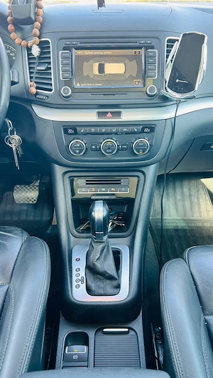 VW Sharan 2.0 TDI 177 CP DSG 2015 | Piele | Panoramic | Webasto - imagine 2
