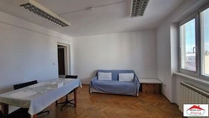 Apartament 3 camere centru 79000 Euro - imagine 2