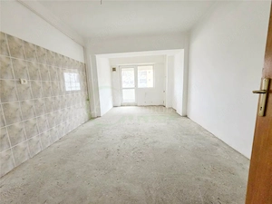 Apartament 3 camere decomandate, 92 mp – Zona Central | Etaj 1 - imagine 5